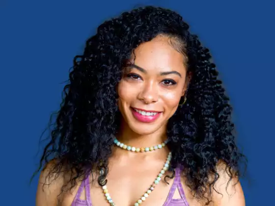 Laila Howard,
Health & Wellness
Expert at 마음과 몸과 영혼을 하나로 묶는 번들