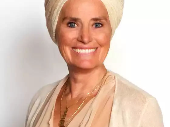 Gurutej Khalsa,
Spirituality, Health & Wellness, Love and Relationships, Yoga, Personal Development & Coaching, Personal Development & Coaching
Expert at Radiant Renewal: 2023 Yazında Sağlık, Zindelik ve Maneviyat Üzerine Çevrimiçi Sempozyum