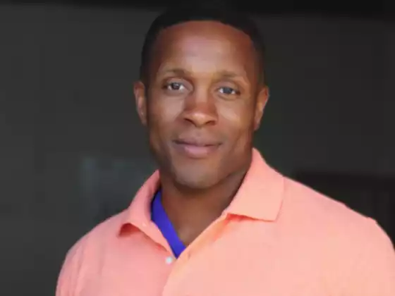 Cornelius Jones, Jr.,
Health & Wellness, Health & Wellness
Expert at Novo no pacote Fitness