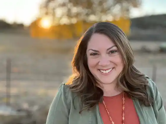 Melissa Schwartz,
Intentional Living/Conscious Living, Co-Creating Reality, Parenting
Expert at Crianza más allá de los límites