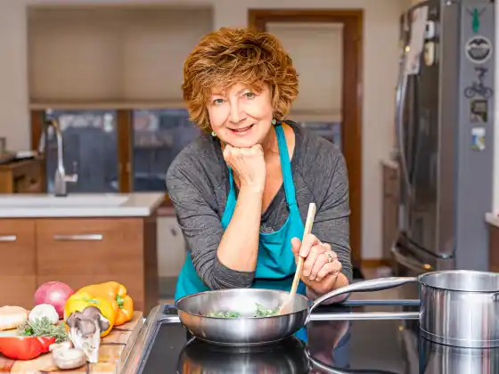 Lisa Boesen,
Health & Wellness, Health & Wellness, Health & Wellness, Cooking, Health & Wellness, Health & Wellness, Nutrition, Health & Wellness, Cooking, Spirituality, Health & Wellness, Personal Development & Coaching, Personal Development & Coaching, Nutrition, Nutrition
Expert at भोजन करना जैसे आपका हृदय इस पर निर्भर करता है!